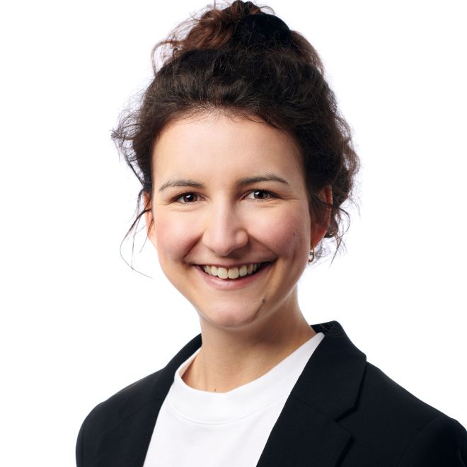 Sophia Schildheuer, Consultant