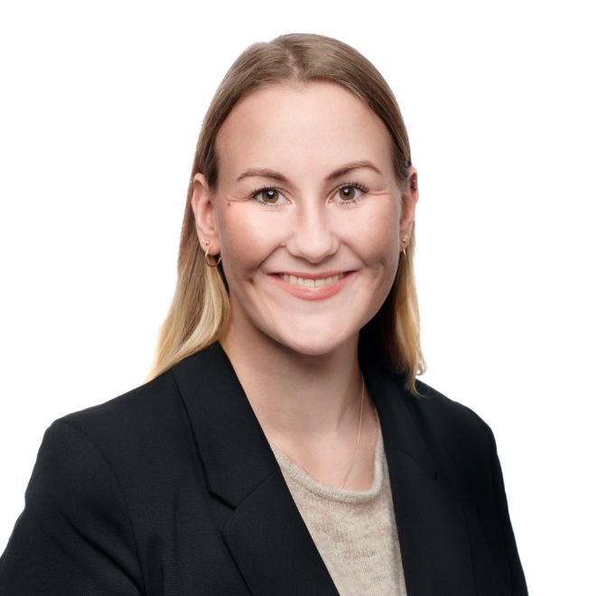 Alina Wessels, Consultant