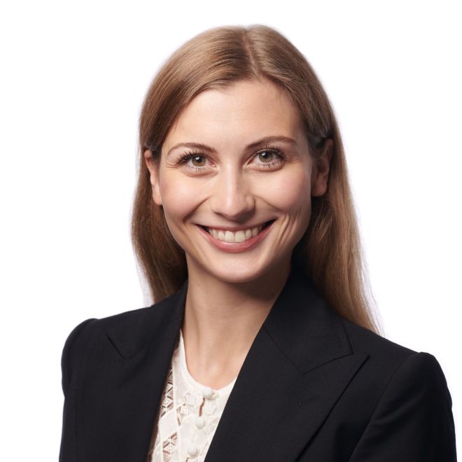 Jana Bene, Consultant